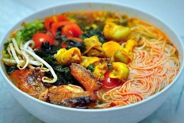Capture the tangy allure of Hanoi’s hidden culinary gem